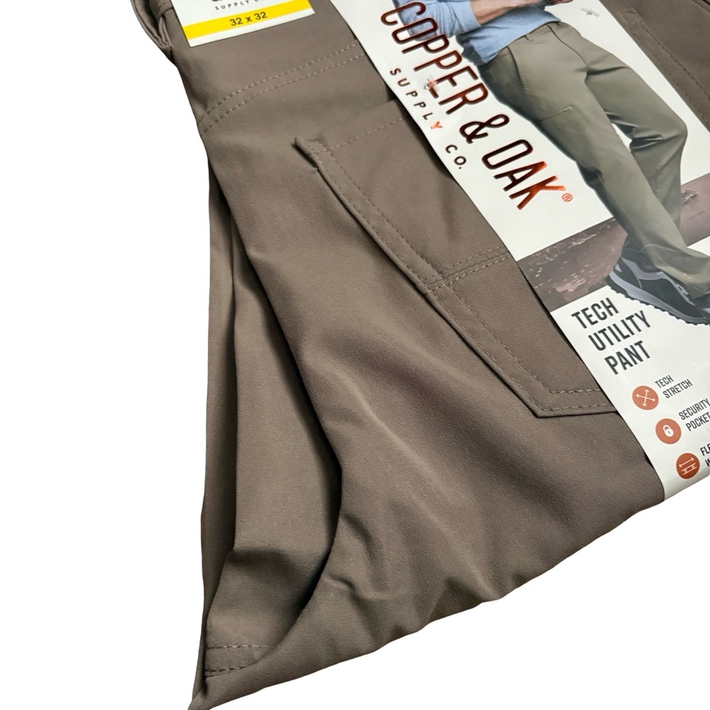Copper & Oak Men's 32x32  Tech Utility Pants Tan Polyester Zipper Pocket NWT - Picture 3 of 4